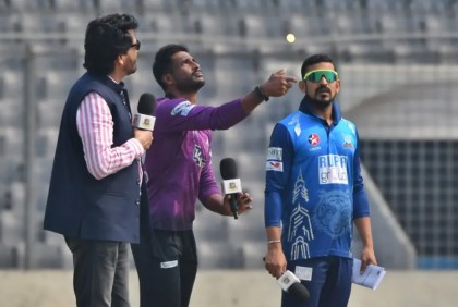 হার দিয়ে টুর্নামেন্ট শেষ ঢাকার

