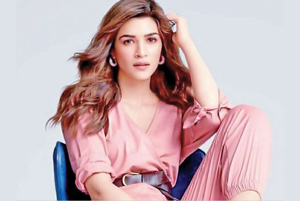 এবার কি বিয়ের পিঁড়িতে বসছেন কৃতি শ্যানন?