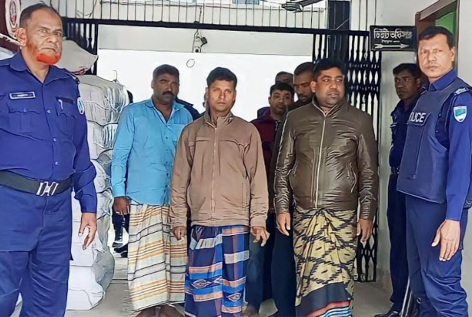 শৈলকূপায় পুলিশের অভিযানে ৬ জন আটক 