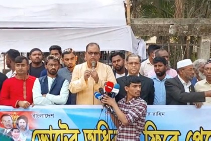 আওয়ামী লীগ পায়ে পাড়া দিয়ে ঝগড়া করার চেষ্টা করছে: দুদু 