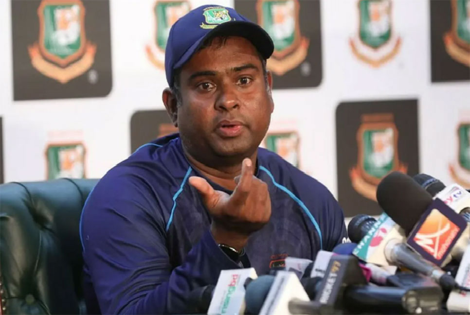 সহকারী কোচ হিসেবে ফিরছেন না শ্রীরাম
