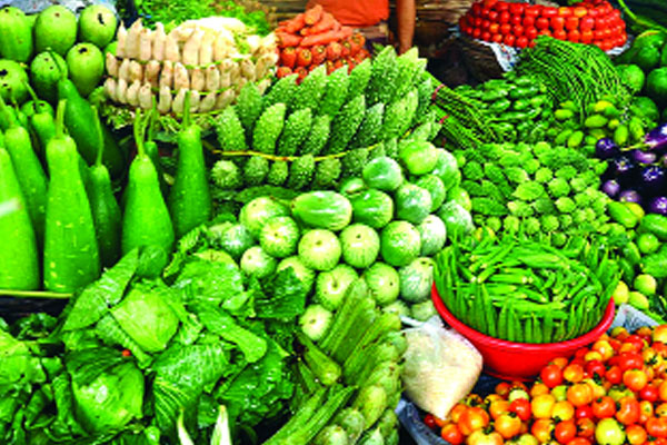 বাড়ছেই মাছ মুরগি ডিমের দাম