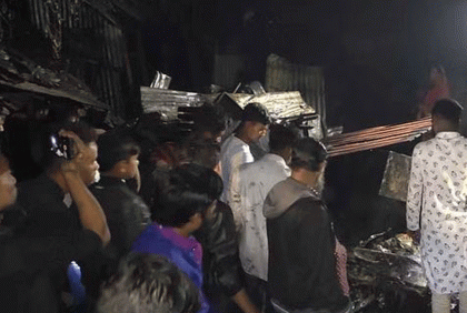ভাষানটেক বস্তির আগুন নিয়ন্ত্রণে