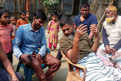 লালমনিরহাটে বিএনপির পদযাত্রায় হামলা, আহত -৮