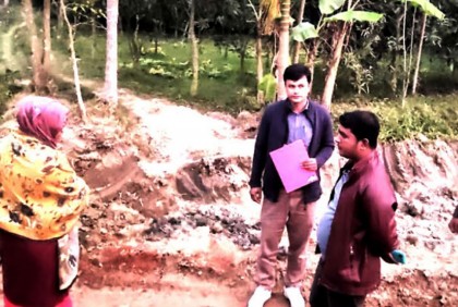 খানসামায় অবৈধভাবে জমির মাটি কাটায় জরিমানা