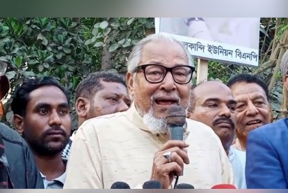 নির্দলীয় সরকারের অধীন নির্বাচনে জনগণ আওয়ামী লীগকে জয়ী করলে তাদের নেতৃত্ব মেনে নিব: নজরুল ইসলাম খান