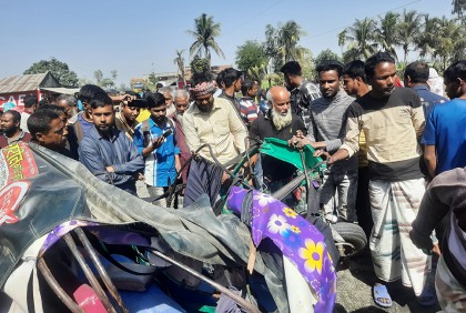 জয়পুরহাটে সিএনজি-ট্রাক সংঘর্ষ, নিহত ৫