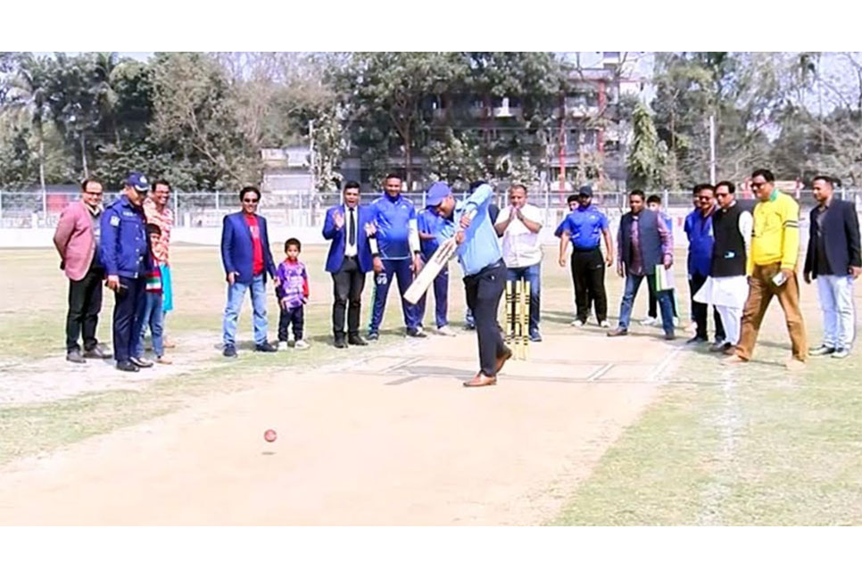 কুড়িগ্রামে ক্রিকেট টুর্নামেন্টের উদ্বোধন