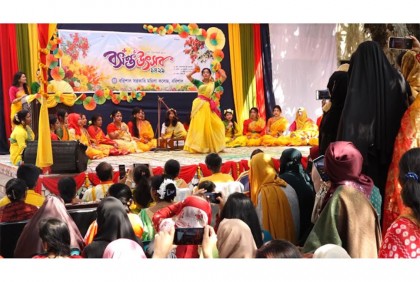 বরিশালে বসন্তবরণ ও 
পিঠা উৎসব অনুষ্ঠিত 