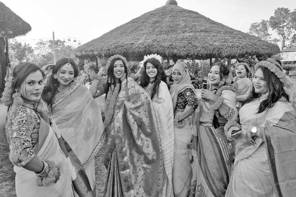 বর্ণাঢ্য বসন্ত উৎসব