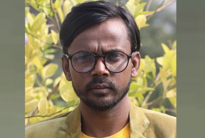লাখ টাকা অনুদান পেল হিরো আলম ফাউন্ডেশন