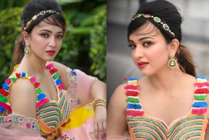 আমরা মন্দিরের ঘণ্টা, যে পারে এসে বাজিয়ে চলে যায় : কৌশানী