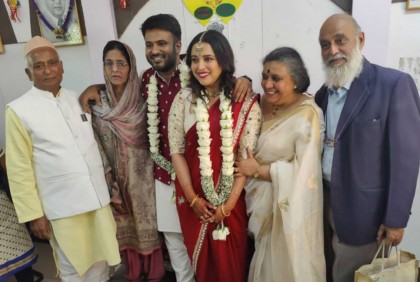 হঠাৎ বিয়ের খবর দিয়ে চমকে দিলেন স্বরা