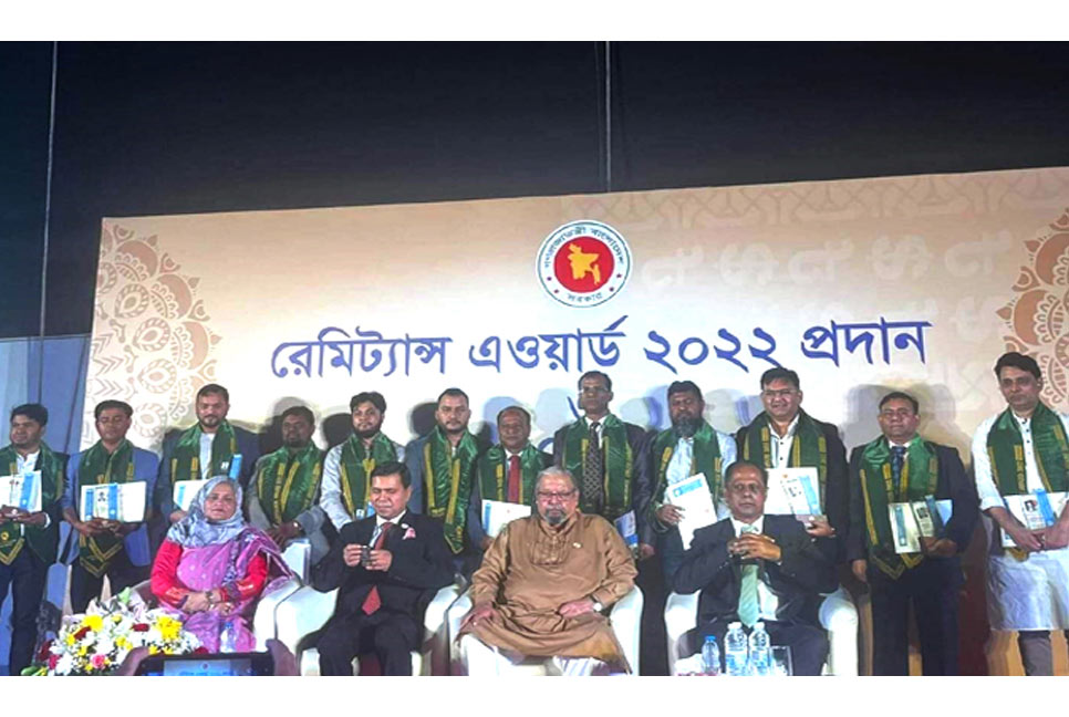 প্রবাসীদের সম্মাননা দেওয়ায় বাড়বে রেমিট্যান্স : প্রবাসী কল্যাণ মন্ত্রী