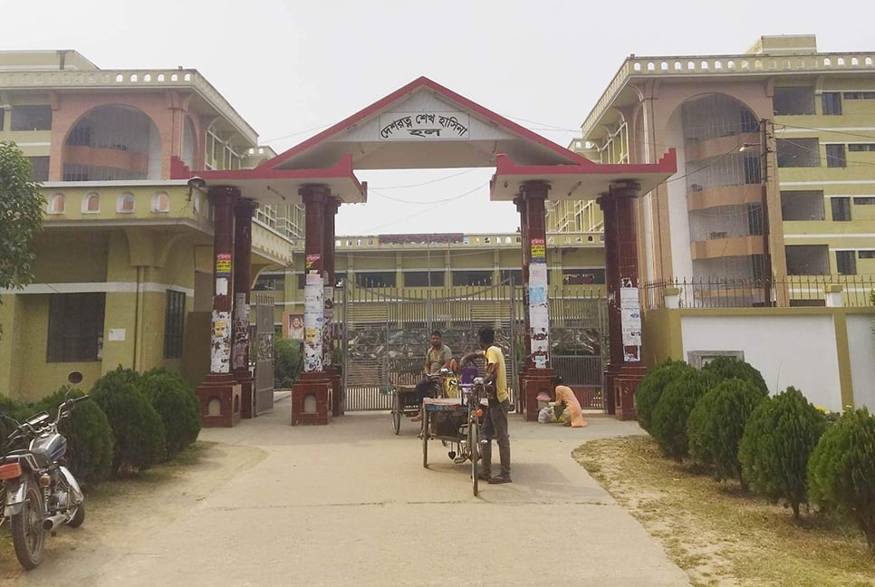 ইবিতে ফিরেছেন ভুক্তভোগী ছাত্রী, চলছে তদন্ত