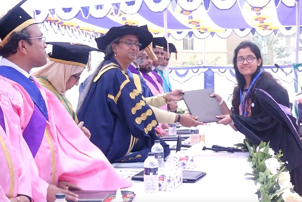 'মগজ ধোলাইয়ের পদ্ধতি বহাল রাখতে নতুন পাঠ্যবই সম্পর্কে অপপ্রচার চালানো হচ্ছে'

