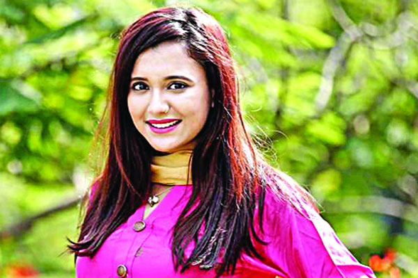 ওয়েব মুভিতে