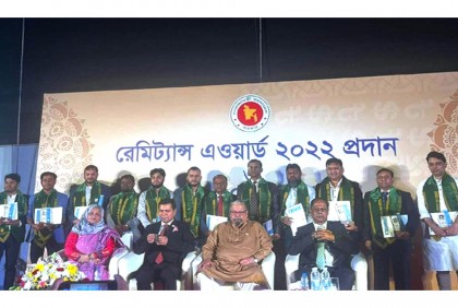 প্রবাসীদের সম্মাননা দেওয়ায় বাড়বে রেমিট্যান্স : প্রবাসী কল্যাণ মন্ত্রী