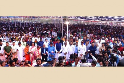নারায়ণগঞ্জে ছাত্রলীগের কর্মীসভায় নেতাকর্মীদের ঢল
