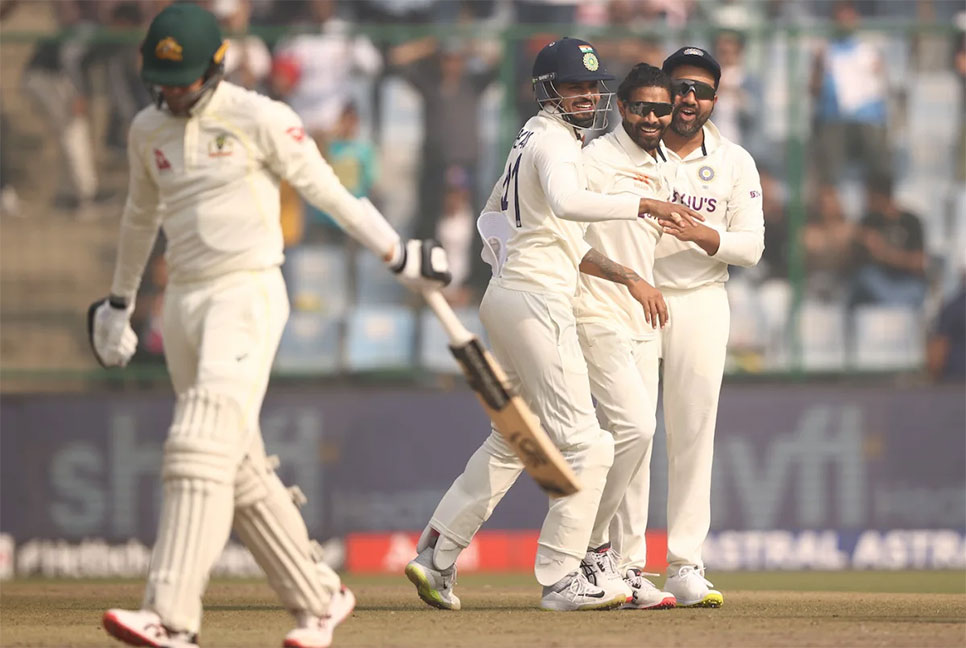 জাদেজার ঘূর্ণিতে আড়াই দিনেই হেরে গেল অস্ট্রেলিয়া