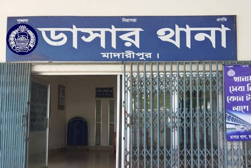 যৌতুক যন্ত্রণায় প্রবাসীর স্ত্রীর আত্মহত্যার অভিযোগ