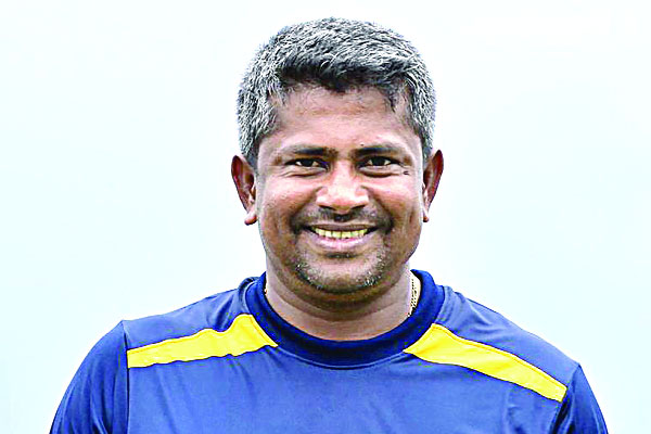 হাতুরাসিংহের জন্য মুখিয়ে আছেন!