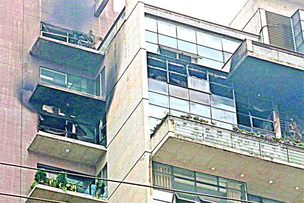 ভবনের ১০ ও ১১ তলার সব ছাই