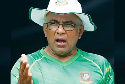 ঢাকা পৌঁছে যা বললেন হাথুরুসিংহে