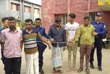 বাগেরহাটে ডাকাত দলের ৫ সদস্য গ্রেফতার