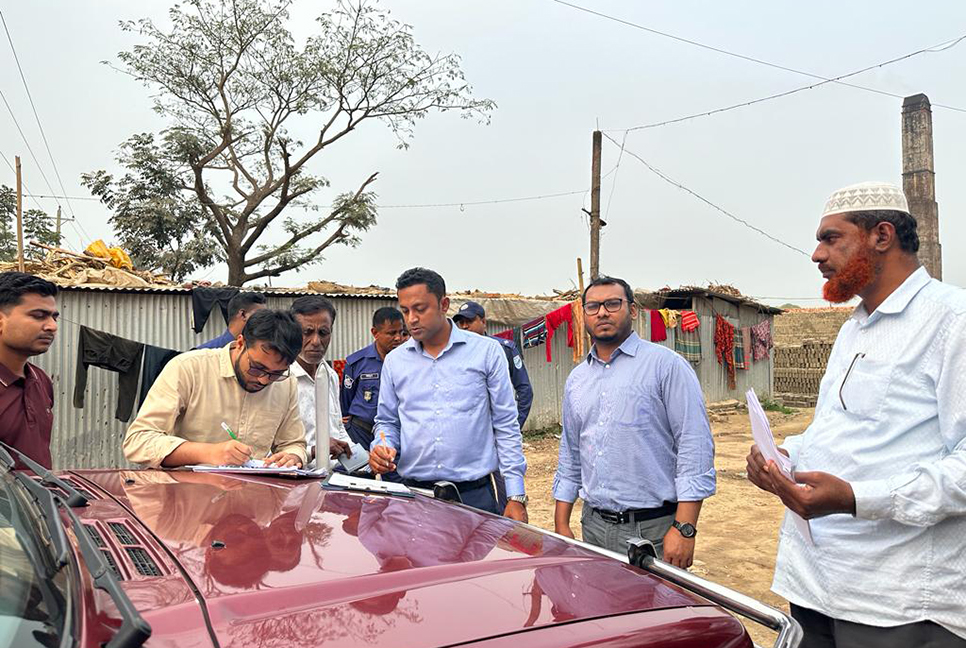পাকুন্দিয়ায় অবৈধ ইটভাটাকে ৫০ হাজার টাকা জরিমানা