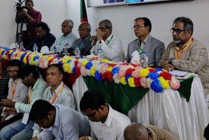 বাংলাদেশের অস্তিত্বের সংকট চলছে : মির্জা ফখরুল 

