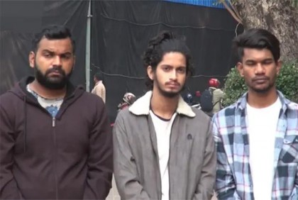ইউটিউবার প্রত্যয় হিরণ দুই সহযোগীসহ আটক