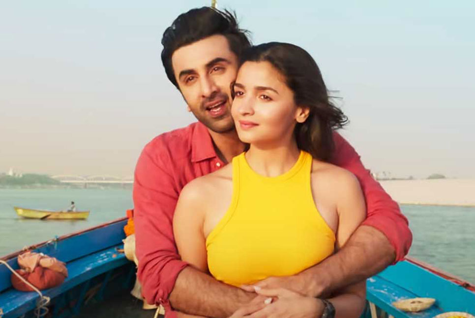 লুকিয়ে আলিয়ার ছবি তোলা নিয়ে কী প্রতিক্রিয়া দেখালেন রণবীর?
