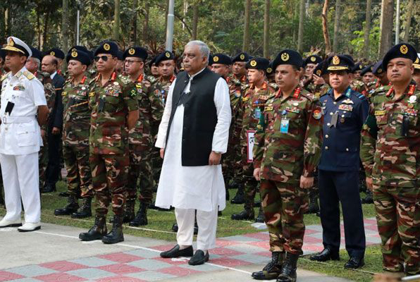পিলখানা হত্যাকাণ্ডে নিহতদের প্রতি শ্রদ্ধা 