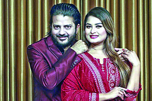 শিলা-আরজুর ‘যাযাবর’