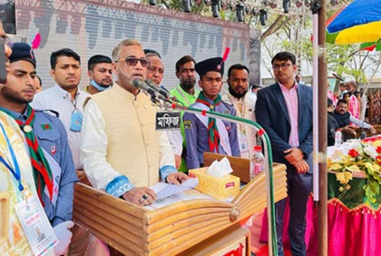 পরিবেশ সুরক্ষায় সকলকে বেশি বেশি গাছ লাগাতে হবে : পরিবেশমন্ত্রী

