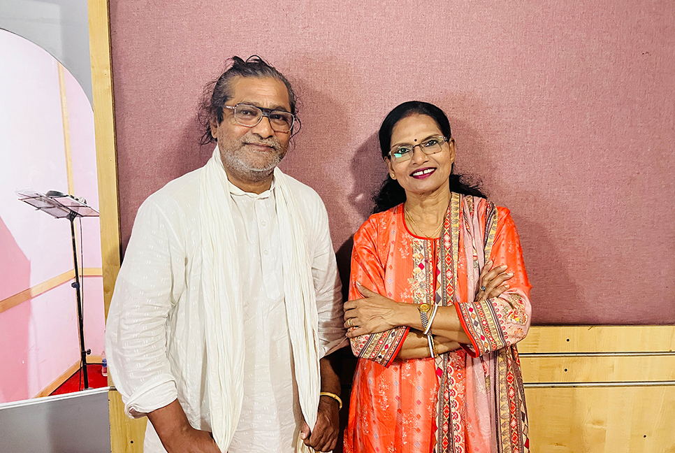 ‘নয়া মানুষ’ সিনেমার টাইটেল গানে শফি মন্ডল-চন্দনা মজুমদার