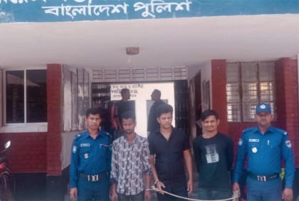 মোরেলগঞ্জে ইয়াবা ও টাকাসহ দুই যুবক গ্রেফতার
