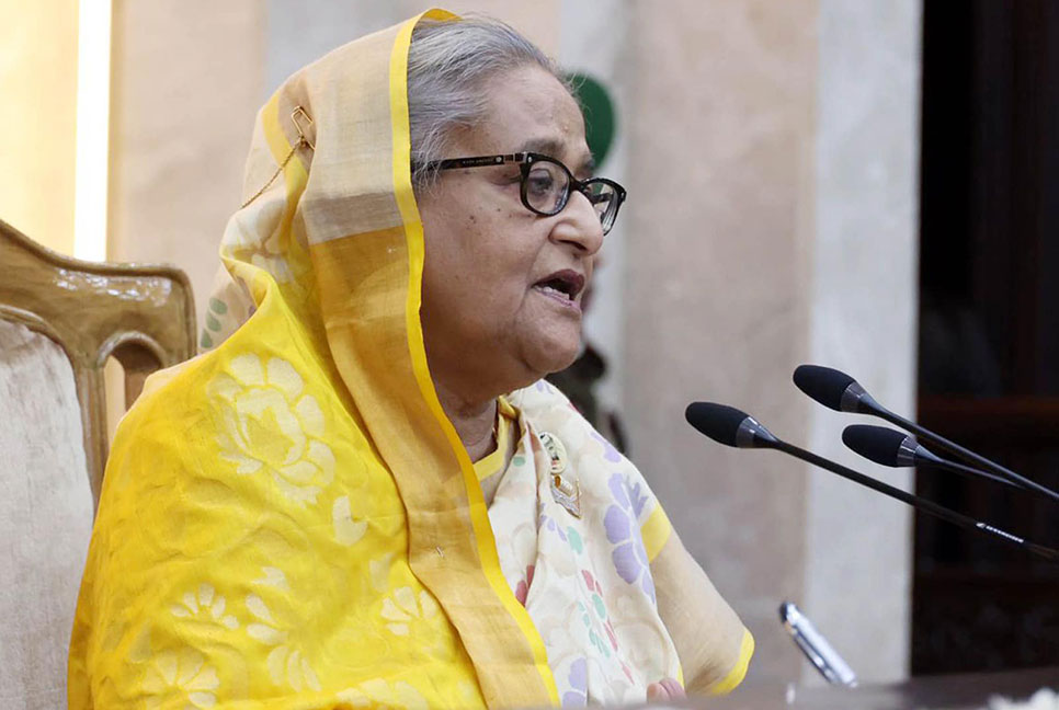 অবৈধভাবে ক্ষমতা দখলকারীরা সবকিছু ধ্বংস করে দিয়ে যায় : প্রধানমন্ত্রী

