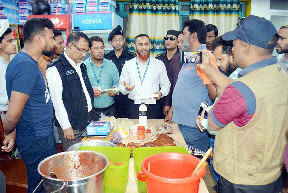 রংপুরে দুই হোটেল ব্যবসায়ীর জরিমানা