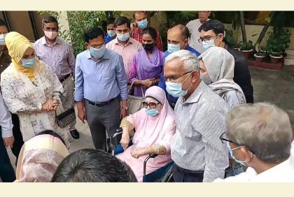 এভারকেয়ার হাসপাতালে খালেদা জিয়া

