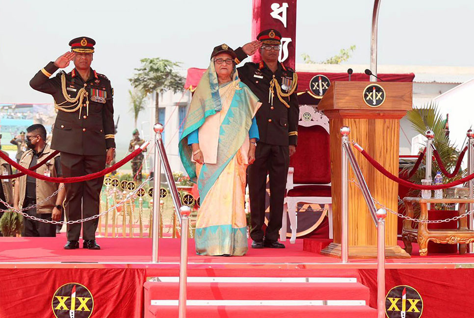 সবাইকে মিতব্যয়ী হতে হবে, সঞ্চয়ী হতে হবে : প্রধানমন্ত্রী 

