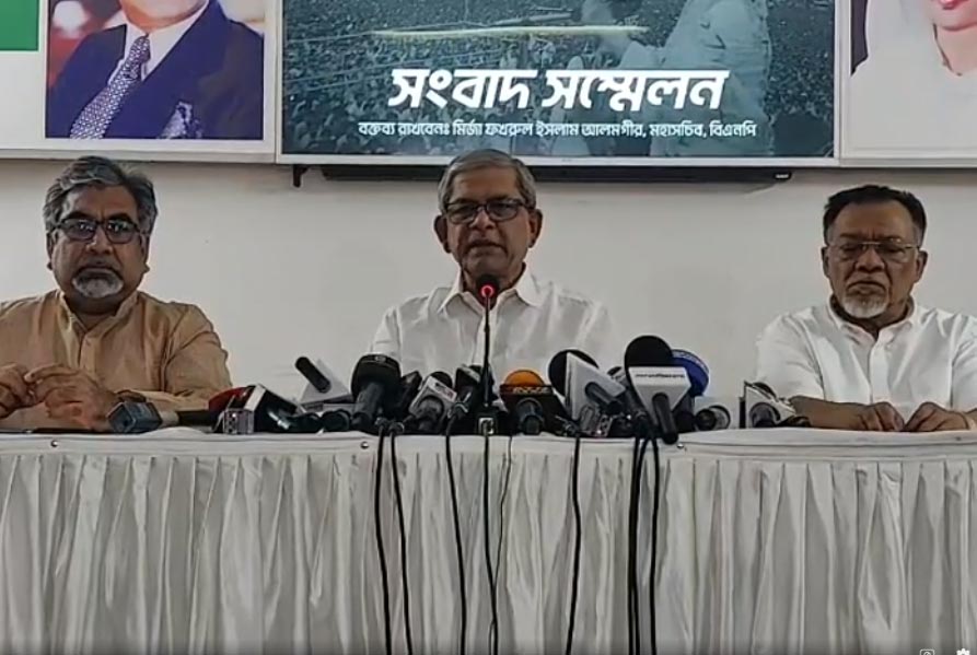 এই সরকারকে হটানোর জন্য জাতীয় ঐক্য গড়ে তুলতে হবে: ফখরুল