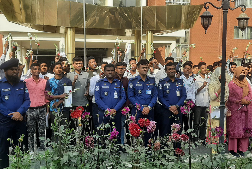 কুষ্টিয়ায় পুলিশের চাকরি পেলেন ৭৪ জন নারী-পুরুষ