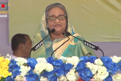আবারও নৌকায় ভোট চাইলেন শেখ হাসিনা

