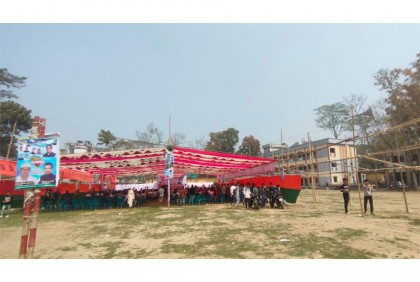 শরীয়তপুরে পাঠদান বন্ধ রেখে বিদ্যালয় মাঠে স্বেচ্ছাসেবক লীগের সম্মেলন