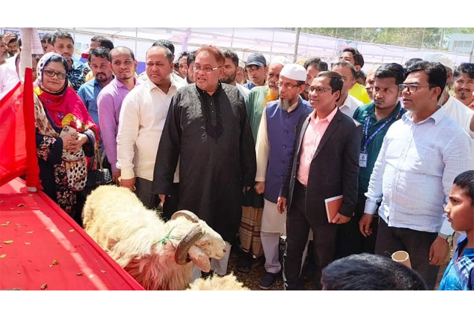 টেকনাফে প্রাণিসম্পদ প্রদর্শনী মেলা অনুষ্ঠিত 