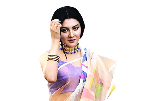 হতবাক জয়া