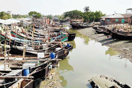 মধ্যরাত থেকে ৫ নদীতে দুই মাস মাছ ধরা বন্ধ