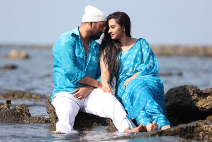 এই গান আমার কাছে প্রেমিকার মতো: মাহফুজ আহমেদ
